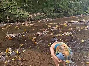 pinay scandal in the stream: is she getting fucked by the troop in public outdoor sex?