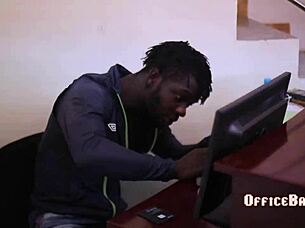 Receptionist Performs Blowjob On Her Boss In Hardcore Scene