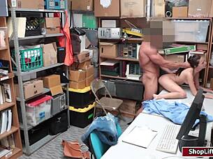 Does LP Officer Fuck Carolina's Pussy Hard?