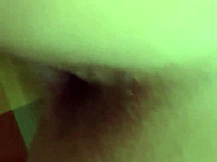 ich schaue zu, wie Victoria Devil mit Monsterschwanz gefickt wird und überall abspritzt