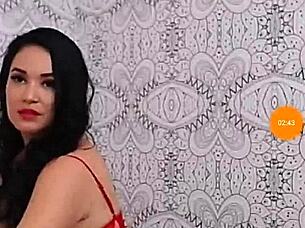 Watch This Ass Bouncing Like Crazy In The Scene