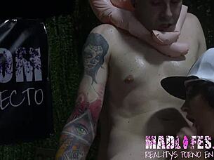 Se Hacen Un Trio Por La Noche En El Jacuzzi En El 3º Reality Show De Porno Español Susy Gala