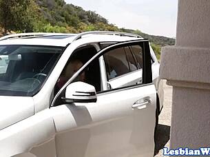 Milf Scissoring With Teen In Bathtub