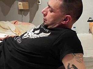 Masturbación de pies... orgasm coming soon 😩.