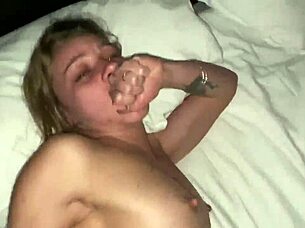 Amateur couple has rough anal sex, filling her ass with hot cum at dawn