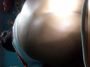 Stick My Finger In, Mom's On The Other Side!