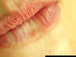 sophie cat hottie masturbates solo with toys and fingers.