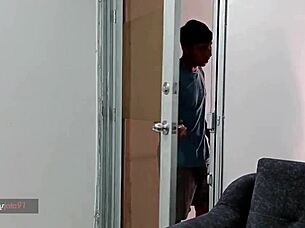 Mi Compañera De Gym Me Da Buena Mamada