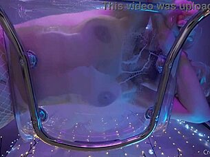 POV horká blondýnka creampied kunda na obličeji