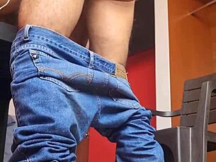 Spying on Argentinian Secretary Nataly Having Sex with Another Man.