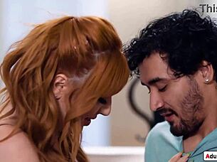 ik leer mijn stiefzoon hoe hij mijn poes goed moet likken en hard neuken