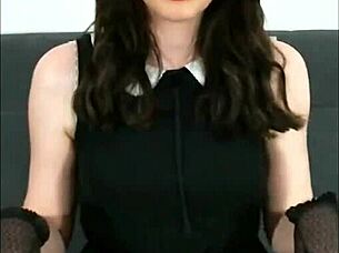 무릎 꿇고, 내가 세게 자위해줄게