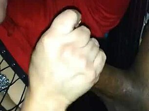 Rae Lynn Dapat Mulut Penuh di Glory Hole