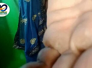 Indijski desi devar in bhabhi se prepustita analnemu jebanju na ranču