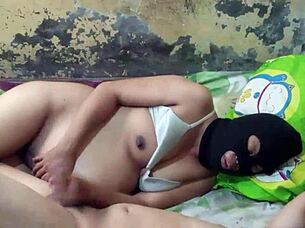 Trudna snaha zadovoljava susjedove želje svojim tijelom