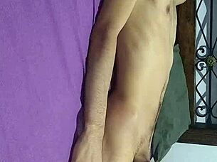 बड़े लंड चुदाई से मेरी चूत पर कब्जा कर लिया!