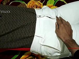 Schoolvriendin en bijlesleraar delen passionele collegeseks