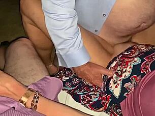 Deci, Agness fute prietenul sotului în această compilație.