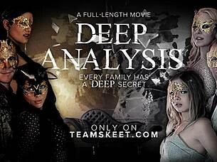 Jeg rir stesøsters barberte fitte mens hun drar meg