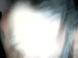 Amatőr MILF adja a legjobb szopást, arcra és szájba kapja a gecit, nagy cicik pattognak