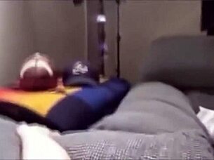 v tem domačem videu debela punca z velikimi joškami dobi trdo jebanje, konča s facialom