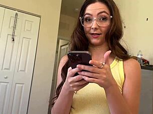 Creampie für geile Teen Stiefschwester Serena Hill! Wow!