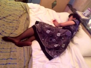 Хипнотична нощ с безкрайни оргазми в азиатска терапия