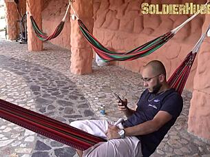 A feleségem azt mondja, látni akarja, ahogy baszom a legjobb barátnőjét