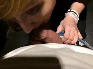 Czy Ta Piękna Nastolatka 18+ Ma Jebaną Dupę w Pracy przez Klienta?