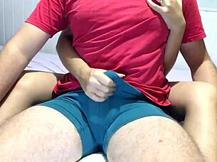 śmiała ręczna robota od tyłu kończy się w bieliznie