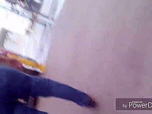 丰满熟奶奶秀巨臀性感摇摆！