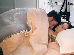 Чилийска двойка се захваща с гореща, сладка сесия свирки