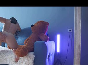 내 보지 플레이 엿봤어, 음, 그의 자지 참여하게 했어