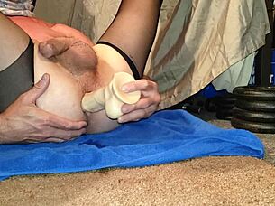 Solo Girl Cums Fucking Huge Dildo Anal